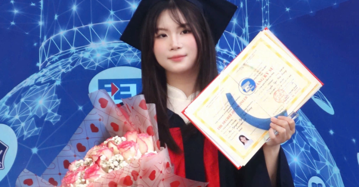 Thủ khoa trường Công nghệ và lựa chọn từ khối chuyên ngoại ngữ