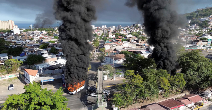 Băng đảng CJNG gây bạo loạn khắp Mexico sau cái chết của El Mencho