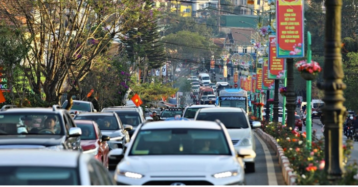 du lịch mùng 4 Tết