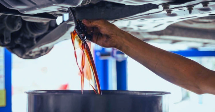 Sai lầm chăm sóc ô tô và cảnh báo