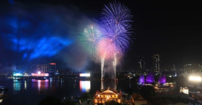 TP HCM bắn pháo hoa tết Bính Ngọ tại 17 điểm