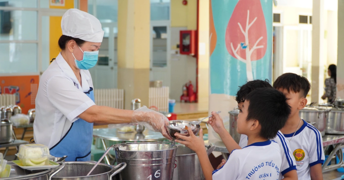 Sở Giáo dục TP.HCM đề nghị kiểm tra thực tế suất ăn trường học