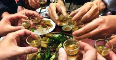 Chuyên gia khuyến cáo cách phòng ngừa ngộ độc rượu vào ngày Tết