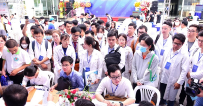 TP.HCM ban hành chính sách hỗ trợ đặc thù cho bác sĩ nội trú