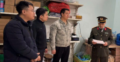 Lực lượng chức năng triệt phá đường dây mua bán vũ khí quân dụng ngụy trang “súng thông bồn cầu”