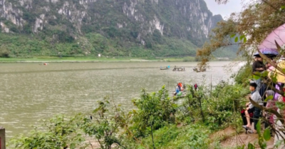 Vụ lật đò sông Gianh sáng 19/2: Nỗ lực cứu người giữa dòng nước sâu