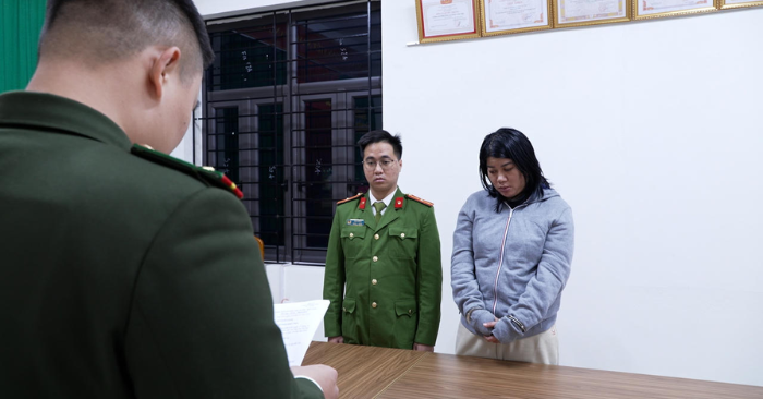 ởi tố vụ án, khởi tố bị can đối với Trần Quốc Tín và Trần Thị Trà My Hai đối tượng đã mạo danh cán bộ Bộ Công an, dựng lên nhiều kịch bản tinh vi nhằm chiếm đoạt tổng số tiền hơn 16 tỷ đồng