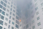 Cháy căn hộ tầng 9 chung cư Ecohome 2, cư dân hốt hoảng tháo chạy trong buổi sáng