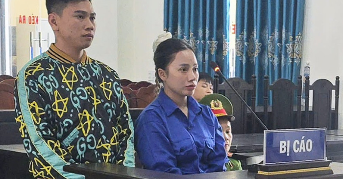 c chiếm đoạt tài sản, khiến cả hai vợ chồng cùng bị truy cứu trách nhiệm hình sự