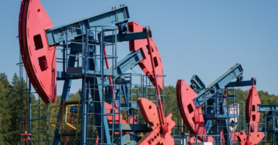 Giá xăng dầu tăng vọt do căng thẳng quân sự tại Trung Đông