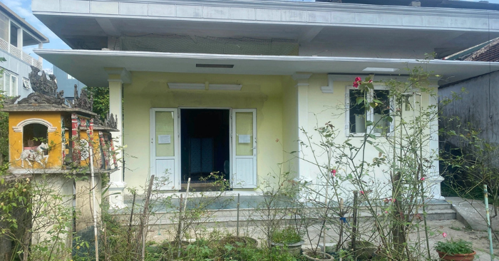 Xử lý nhóm học sinh hành hạ người đàn ông tại Huế