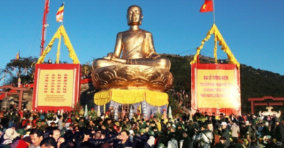 Gia đình rạn nứt vì cơn lốc đi lễ cầu may đầu năm