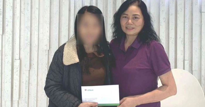 Người phụ nữ Hà Nội trả lại 5 triệu đồng từ máy ATM