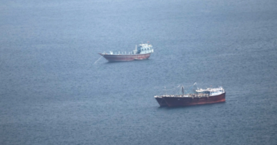 Sản lượng dầu mỏ Trung Đông sụt giảm vì các kho đã đầy