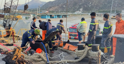 Ba thuyền viên tử vong nghi ngạt khí tại cảng Cà Ná, tỉnh Khánh Hòa