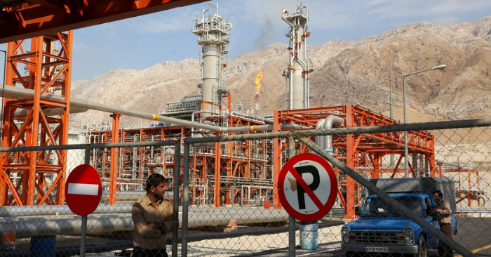 Căng thẳng Mỹ-Iran: Ông Trump hoãn tấn công cơ sở năng lượng để chờ đàm phán