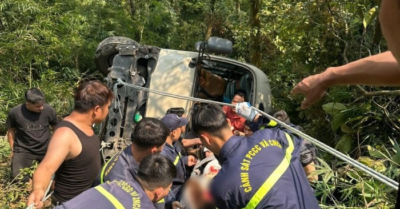 Xe khách lao xuống vực đèo Tam Đảo khiến nhiều người phải chuyển viện