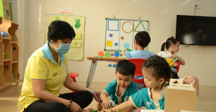 Việt Nam: Giảm giờ đứng lớp cho giáo viên mầm non nhằm giảm tải áp lực