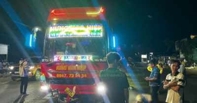 Xe khách giường nằm va chạm xe máy khiến hai người tử vong tại Lâm Đồng