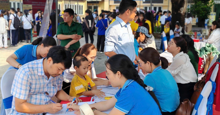 hưởng trợ cấp thất nghiệp