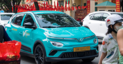 Hà Nội đặt mục tiêu chuyển đổi toàn bộ taxi sang năng lượng xanh vào năm 2030