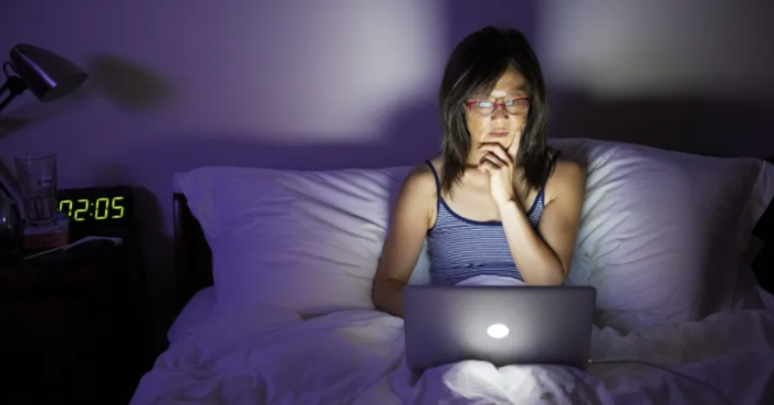 thói quen thức đêm