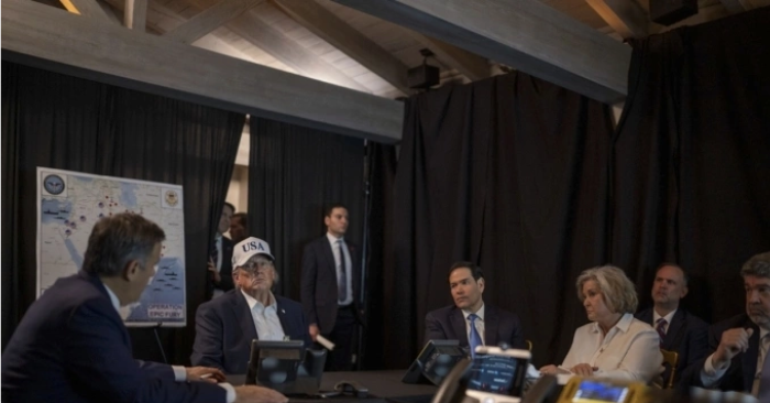 Vì sao Tổng thống Donald Trump chọn giải pháp quân sự mạnh tay với Tehran?