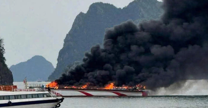 Tổng kiểm tra tàu du lịch vịnh Hạ Long sau cháy