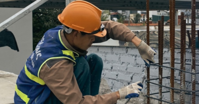 Giá vật liệu xây dựng tăng cao khiến người dân và doanh nghiệp chật vật