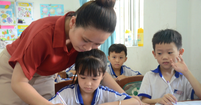 Việt Nam ấn định 35 tuần giảng dạy để chi trả lương ngoài giờ