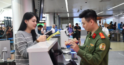 Sân bay Đà Nẵng quá tải, thành phố đề nghị các bộ ngành hỗ trợ tháo gỡ.