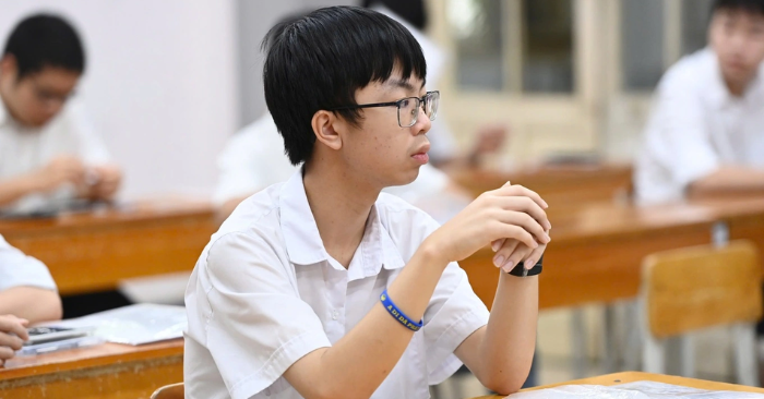 Tuyển sinh lớp 10 Hà Nội và cuộc đua vào trường công lập