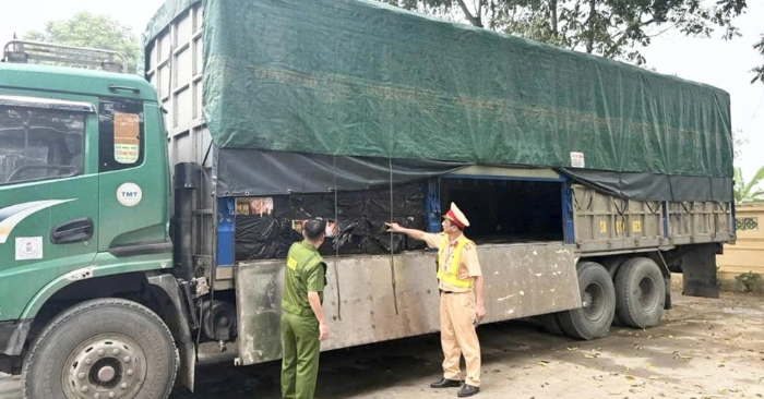 Lạp xưởng không rõ nguồn gốc