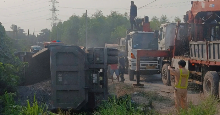 Tai nạn ở Đồng Nai: Xe ben đè chết nữ tài xế ô tô con