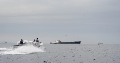 Tổng thống Donald Trump và Iran cam kết không đóng cửa Eo biển Hormuz