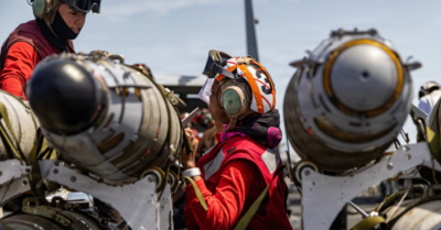 Xung đột Mỹ – Iran: Tổng thống Donald Trump nói sắp kết thúc, phía Tehran tuyên bố cứng rắn