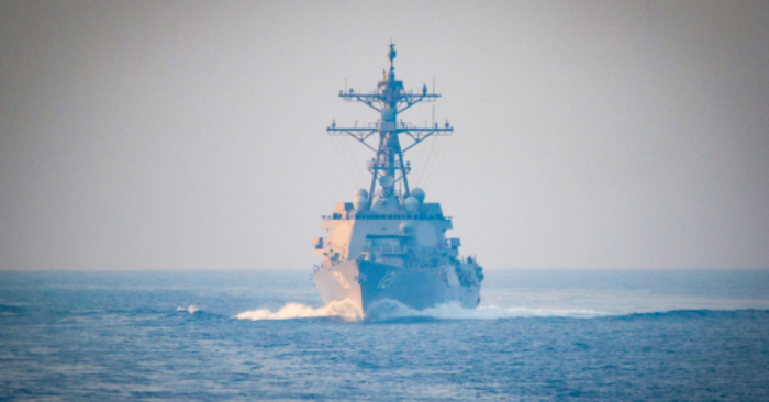 Tàu chiến Hoa Kỳ qua eo biển Hormuz