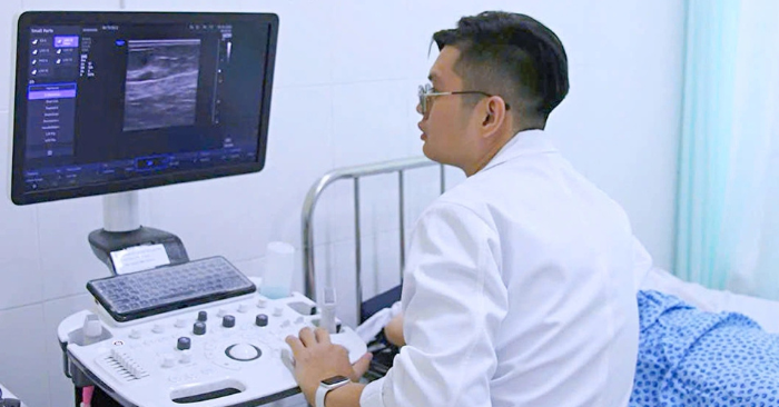 Tầm soát bệnh phụ khoa muộn do phụ thuộc kinh nghiệm bác sĩ