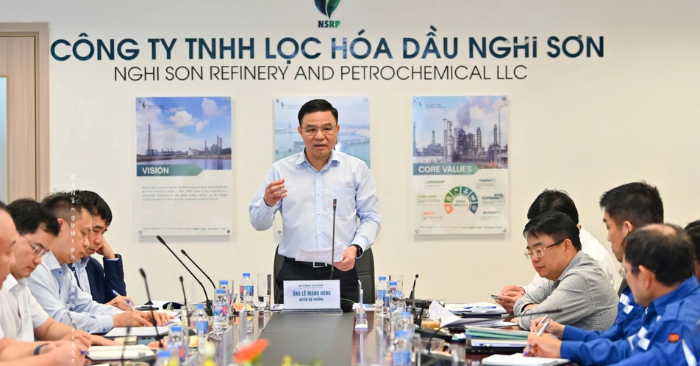 nhà máy lọc dầu