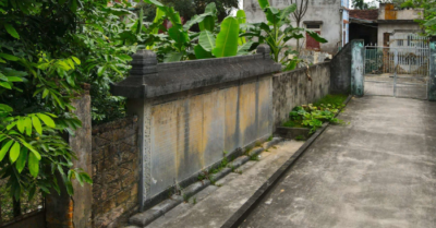 Thanh Hóa: “Giải cứu” tấm bia cổ 300 năm bị trưng dụng làm tường rào nhà dân