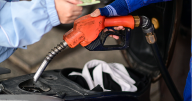 Giá xăng dầu 22-4: Dầu quốc tế tăng vọt khi giá trong nước giảm mạnh