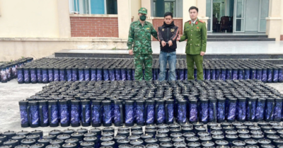 Phát hiện đò sắt chở hơn 1.300 bình khí cười tại Quảng Ninh