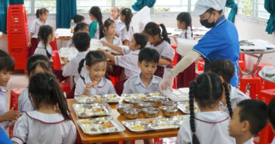 TPHCM rà soát nguồn gốc thực phẩm của 317 cơ sở suất ăn trường học