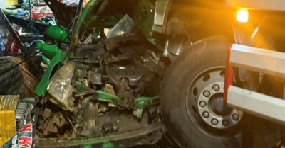 Xe tải va chạm taxi tại Lâm Đồng khiến một người tử vong