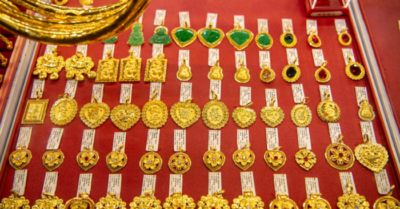 Giá vàng hôm nay 28/4: Kim loại quý lao dốc trước thềm các cuộc họp lãi suất