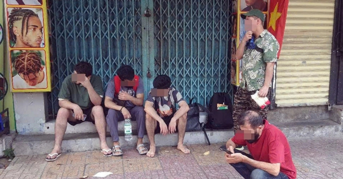 Cháy nhà hàng Nha Trang: Năm du khách nước ngoài chui qua cửa sổ thoát hiểm