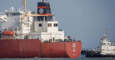 Eo biển Hormuz: Quy định mới về tàu thuyền và phí quá cảnh