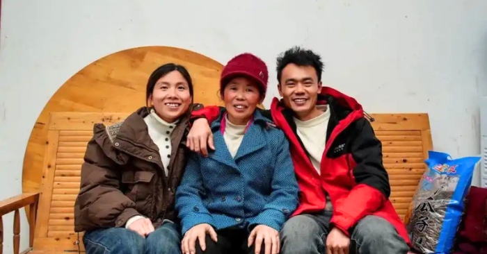 Lòng tốt của người hàng xóm suốt 23 năm ở Trùng Khánh