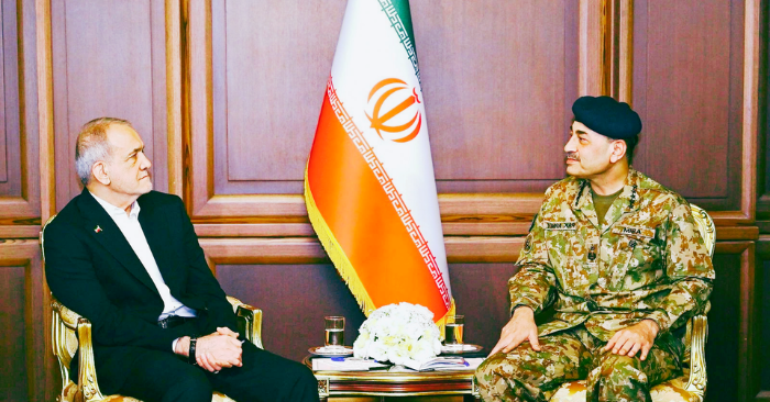 Căng thẳng Trung Đông: Tàu chở dầu Ấn Độ bị bắn và lính Pháp thiệt mạng