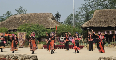 Sa Pa được vinh danh thị trấn nhỏ đẹp nhất thế giới, hút khách dịp nghỉ lễ